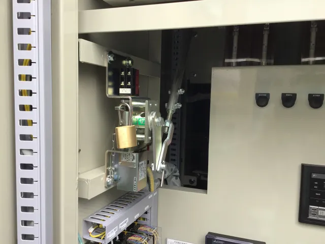 インターロック機構を搭載したDS（断路器）