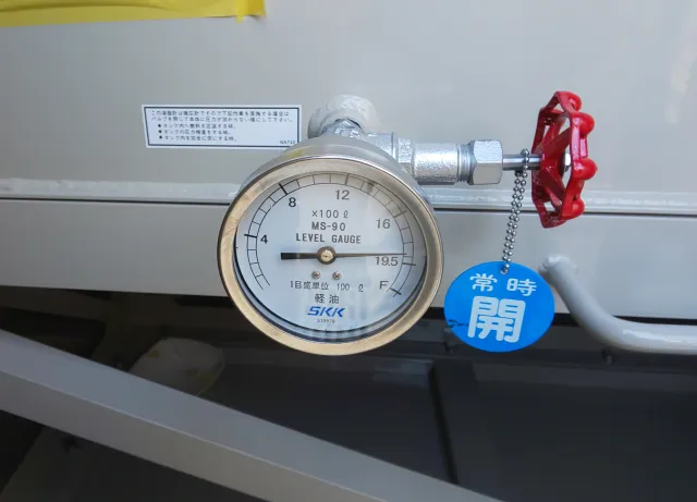 燃料小出槽の油量計